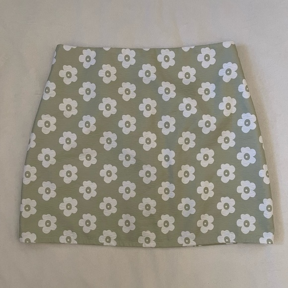 SHEIN Dresses & Skirts - Shein Spring Green Floral Mini Skirt NWOT